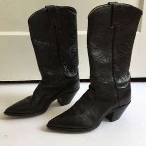 Black Justin cowboy boots